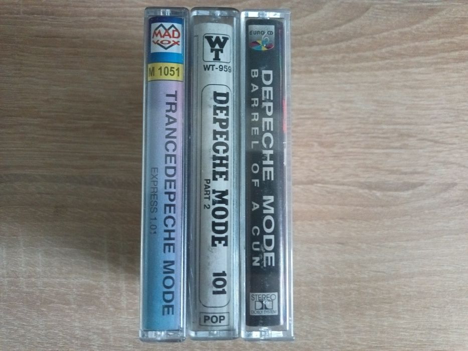 Лот аудіокасет Depeche Mode