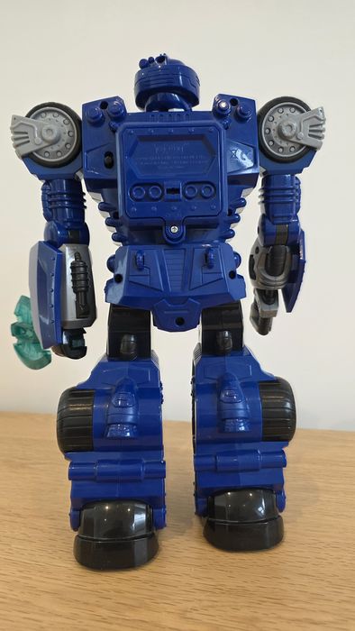 Robot chodzący, Transformers super stan dumel