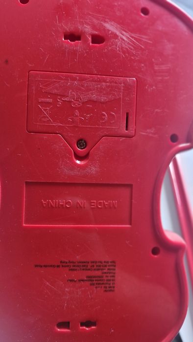 Skrzypce z dźwiękami