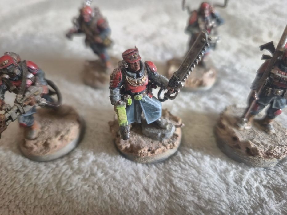 Warhammer 40k Astra Militarum Cadian Command Squad 

Squad