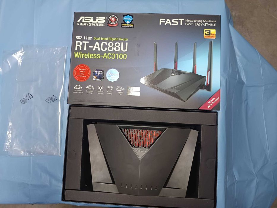 Router ASUS RT-AC88U