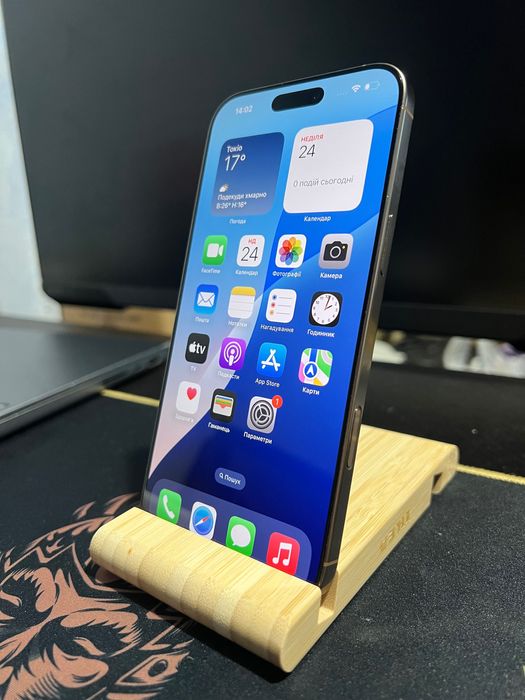 Apple iPhone 16 Pro Max 512GB • Ідеальний стан • Оригінал • UAG чохол + Apple 62W