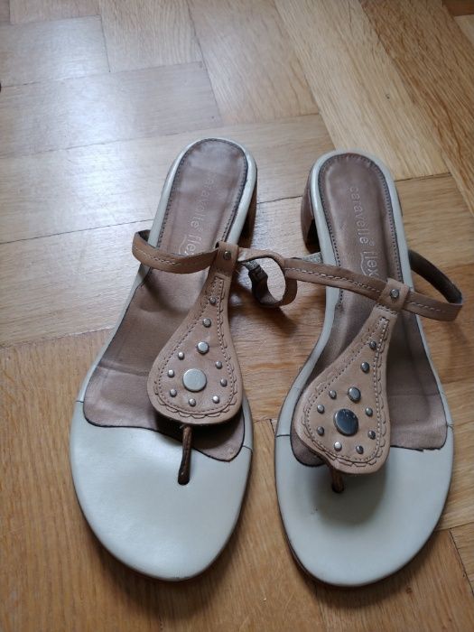 Eleganckie buty klapki japonki Caravelle - roz. 38/39 skórzane WAWA