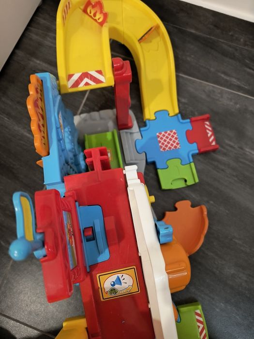 Remiza strażacka VTech tut-tut