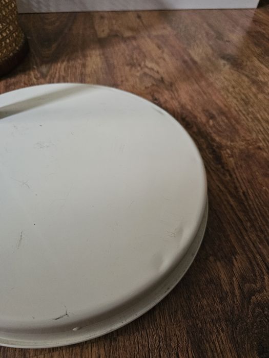 Biała lampa podłogowa IKEA