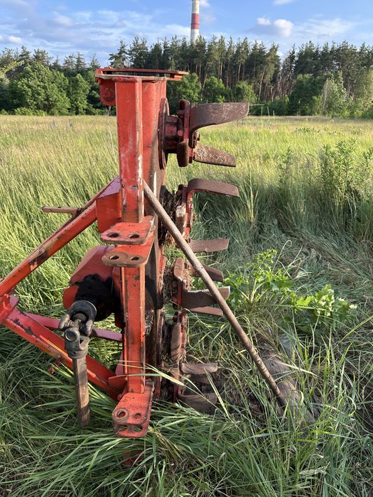 Продам вертикальну фрезу Kuhn HRB 152