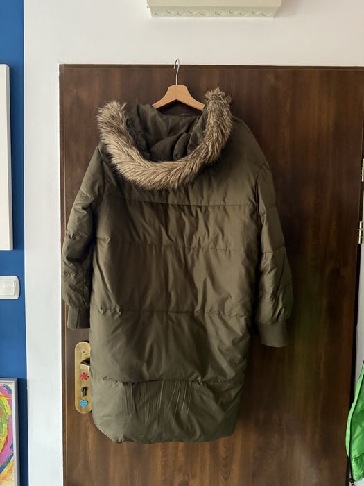 Kurtka płaszcz puchowy Stradivarius khaki puch naturalny