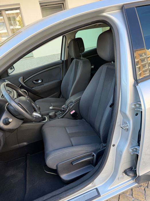 Renault megane 1.6 gasolina 110 cv impecável