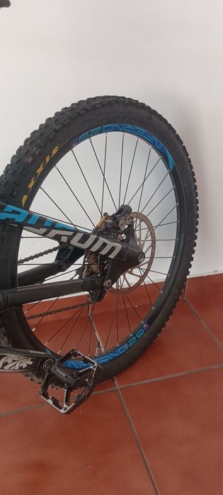 Bike downhill norco auram a7.2