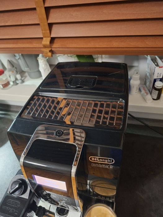 Ekspres do kawy Delonghi Dinamica