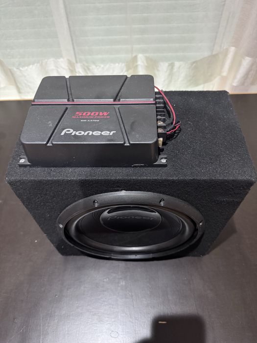 Vendo subwoofer e amplificador Pioneer