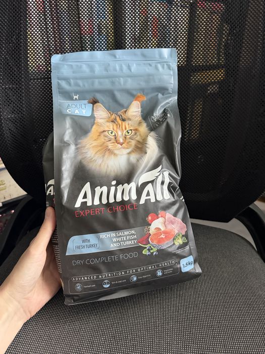 Нова упаковка. Сухий корм для котів AnimAll Adult 1,5 кг - лосось, біла риба та індичка