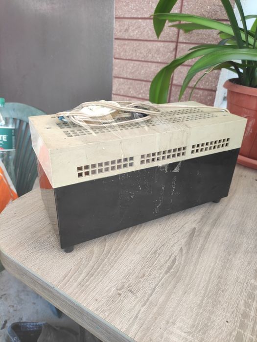 Стабилизатор напряжения Таврия 1972 г.