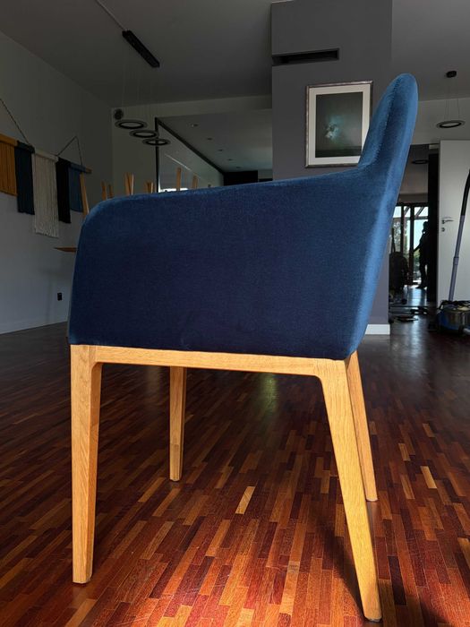 IWC HOME AVI 8 krzeseł + dębowy stół Portano 220 cm | komplet premium