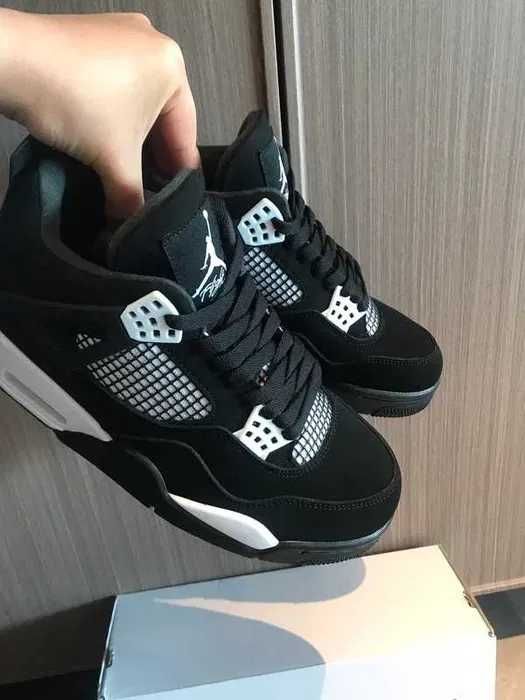 Jordan 4 Retro White Thunder R.43