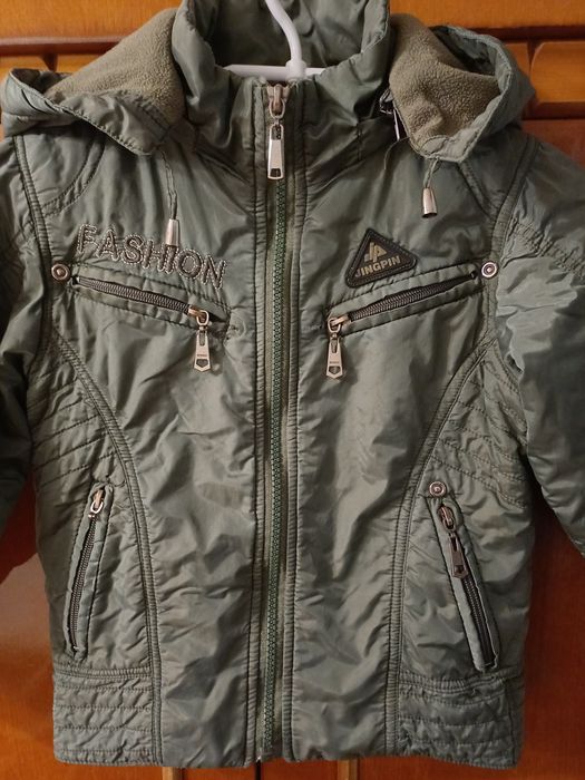 Продам куртку для хлопчика