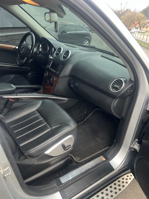Продам Mercedes ML350