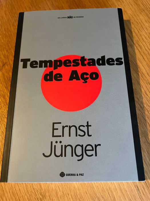 Tempestades de Aço       ERNST JUNGER