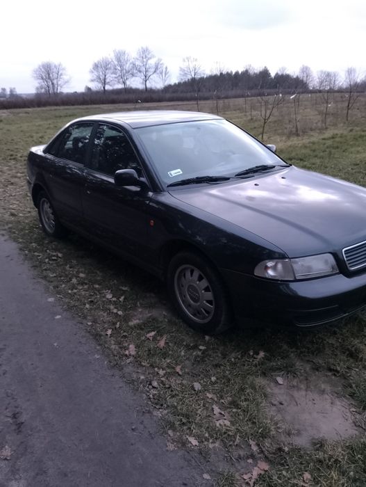 Audi A4 B5 sedan