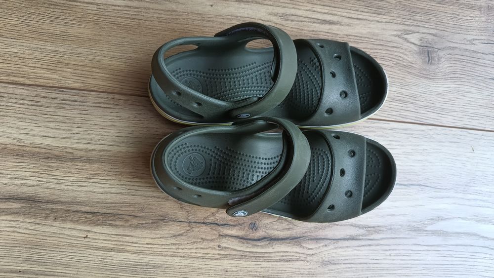 Sandały Crocs J2
