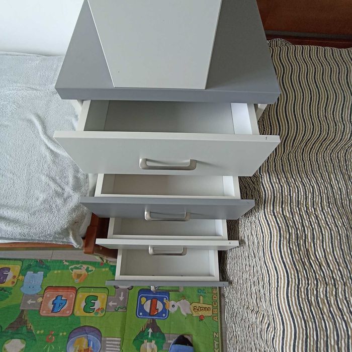 Мебель в детскую комнату