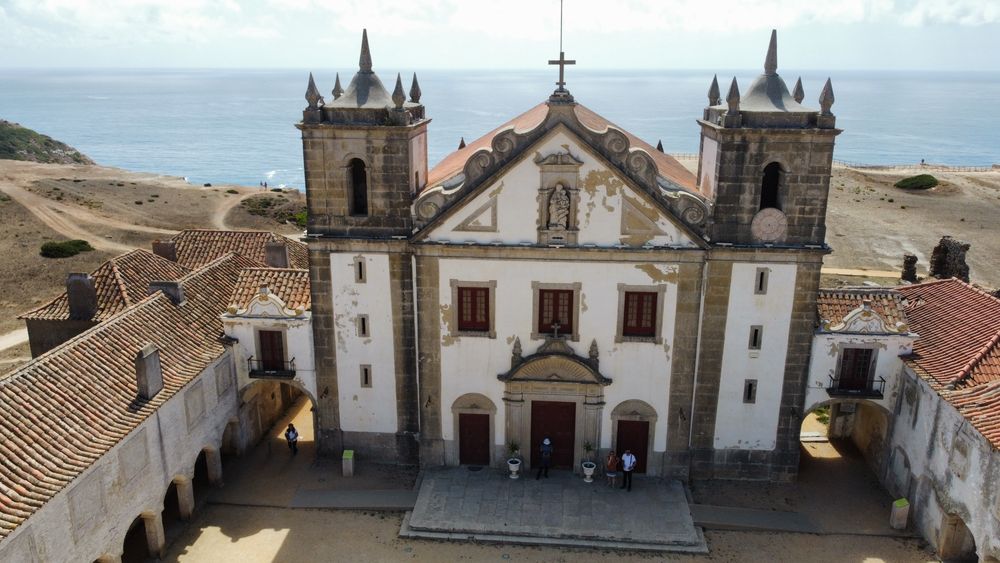 Imagens aéreas com recurso a drones.