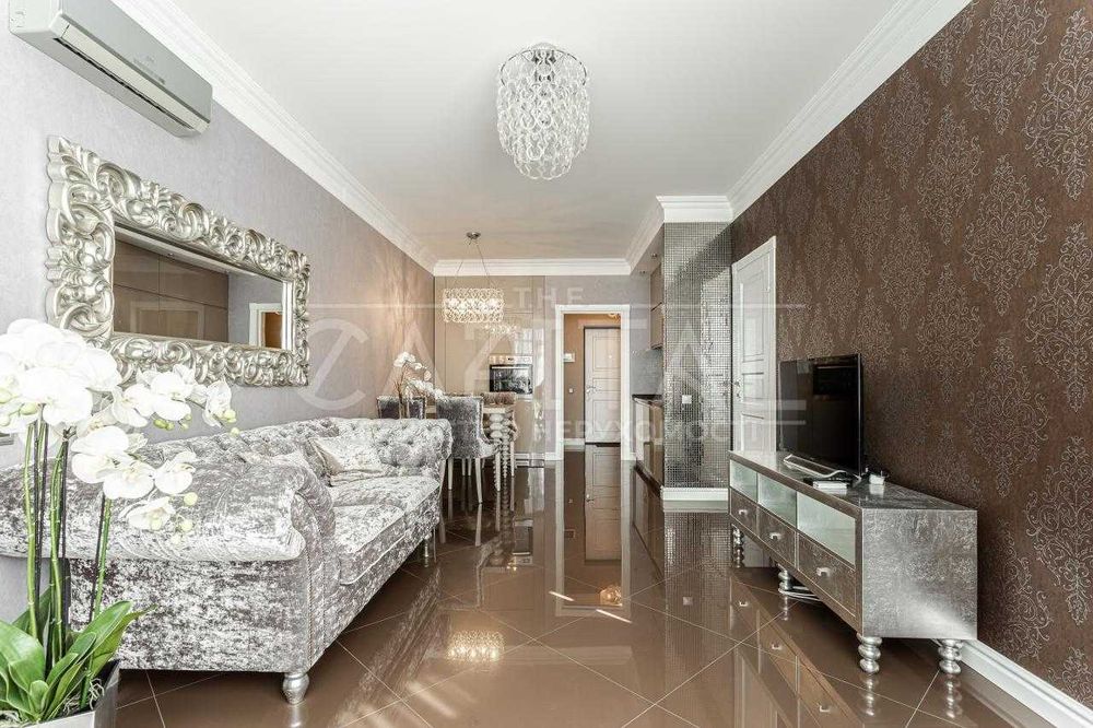 Apartment in Kyiv - More