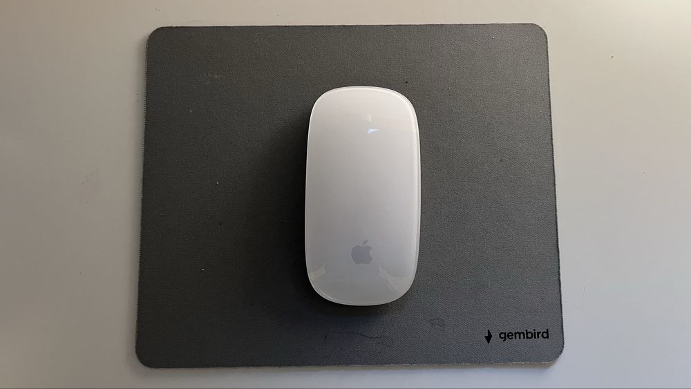 iMac Intel Core i3 3,06 GHz, 21,5 cala, 2010 rok, 8 GB Ram - kompletny