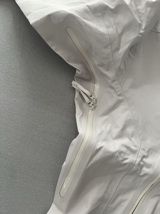 Kurtka arcteryx beta