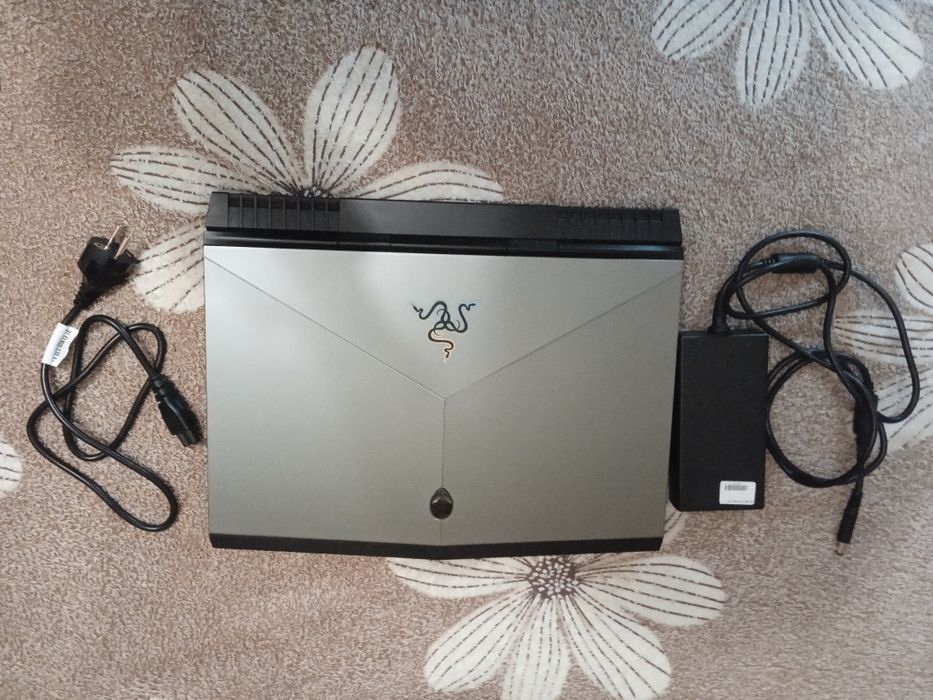 Ігровий ноутбук Alienware R3 / i7 / GTX 1060