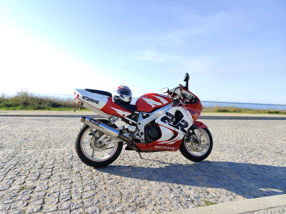 CBR 900 RR Fireblade