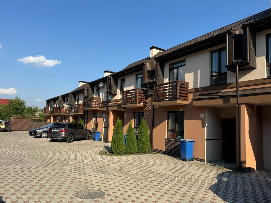 Таунхаус в Ірпені, із чистовим оздобленням! Оформлення мінімальне