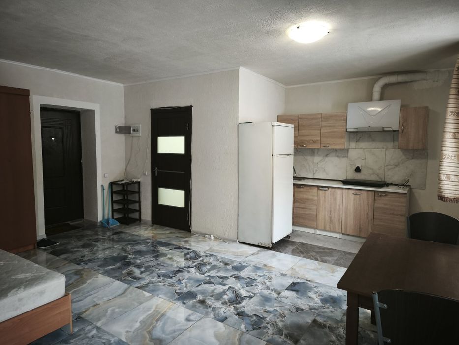 Здається квартира - студія