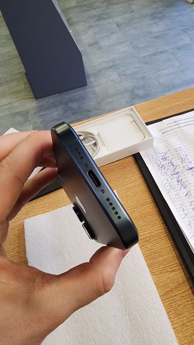 Продам  iphone 15 pro 128 gb blue