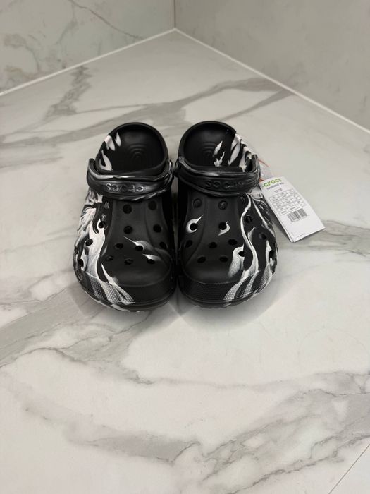 Crocs Baya Marbled Clog  Чорно-білі M7/M10