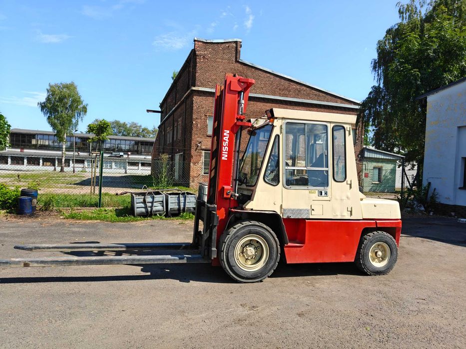 Wózek widłowy widłak Nissan udźwig 4.5 T