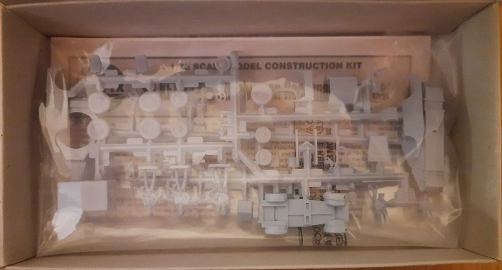 Model do sklejania Airfix SD.KFZ.222 & Kubelwagen skala 1/76