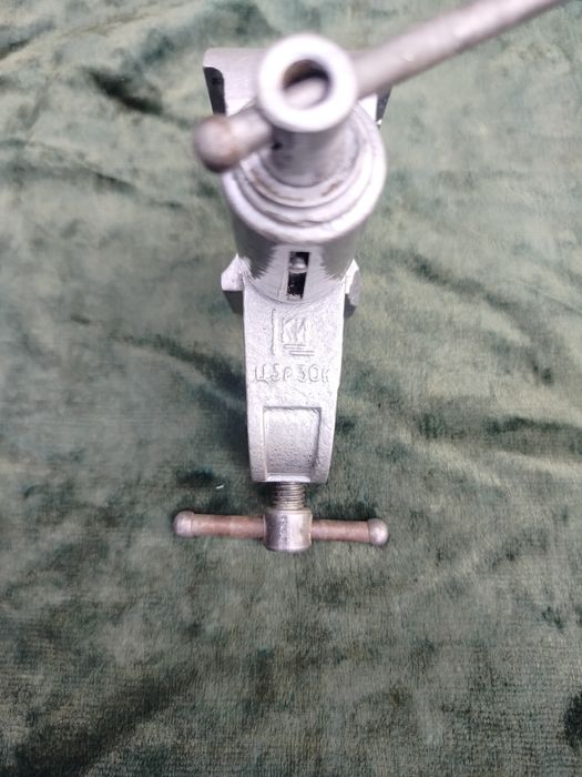 Тиски настольные мини.