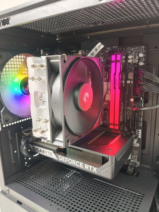 Komputer Gamingowy i7-14700, RTX 3070, 16 GB RAM LED,SSD,Win 11