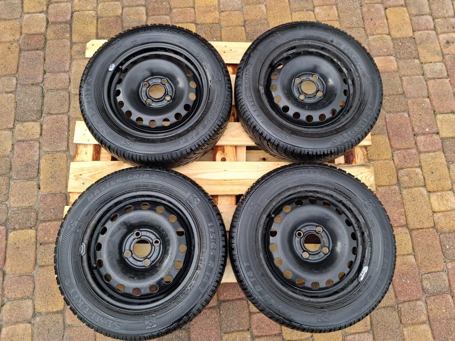 Felgi 14 cali VW UP! citigo mii 4x100 opony zimowe, kołpaki