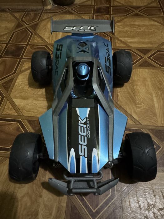 Радіокерований всюдихід Seek Concept