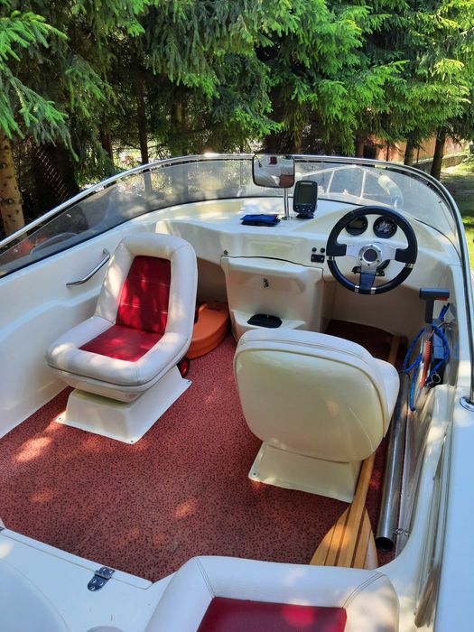 Łódź motorowa Vena 450