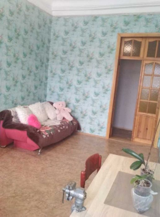 Продам просторную 4-комнатную квартиру в центре Одессы