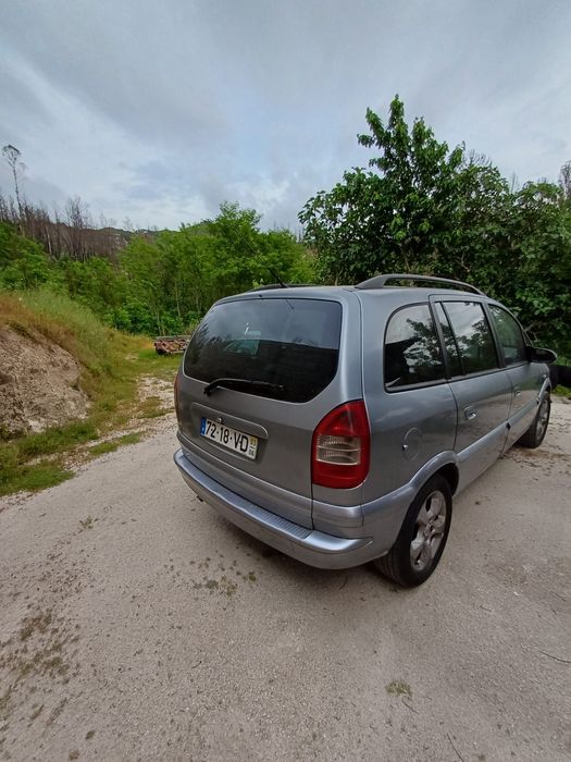 Opel Zafira 2.0 100cv