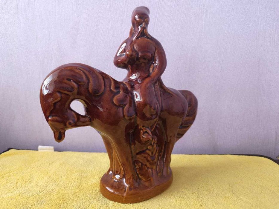 винтажная керамическая статуэтка «Казак на коне».