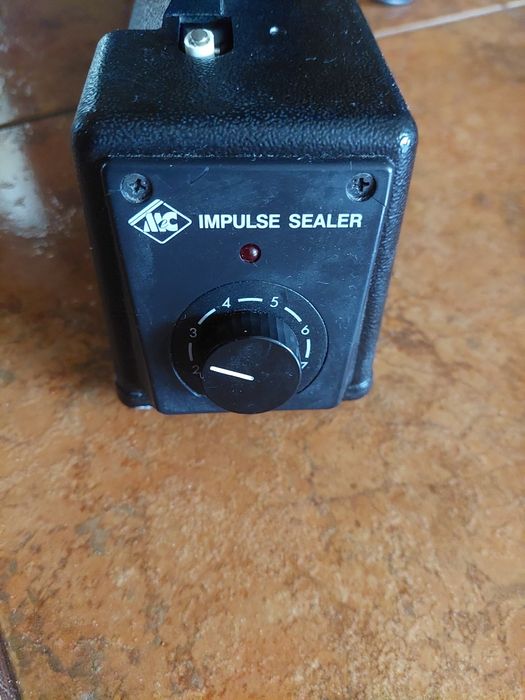 Импульсный термосварщик пакетов и пленок PACPLUS