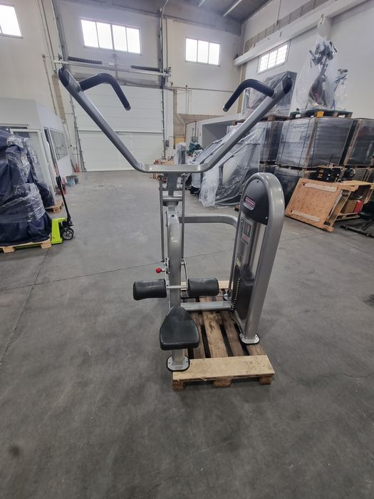 Star Trac Lat Pull-Down Machine491932125276426241