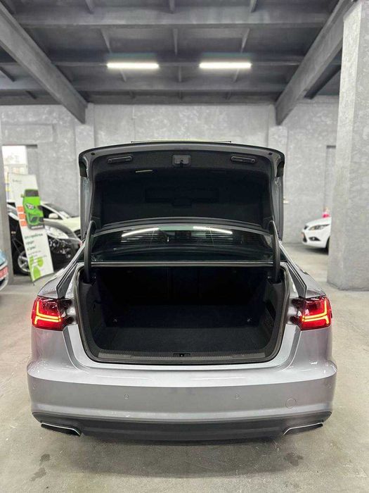 Пролам Audi A6 2018 року