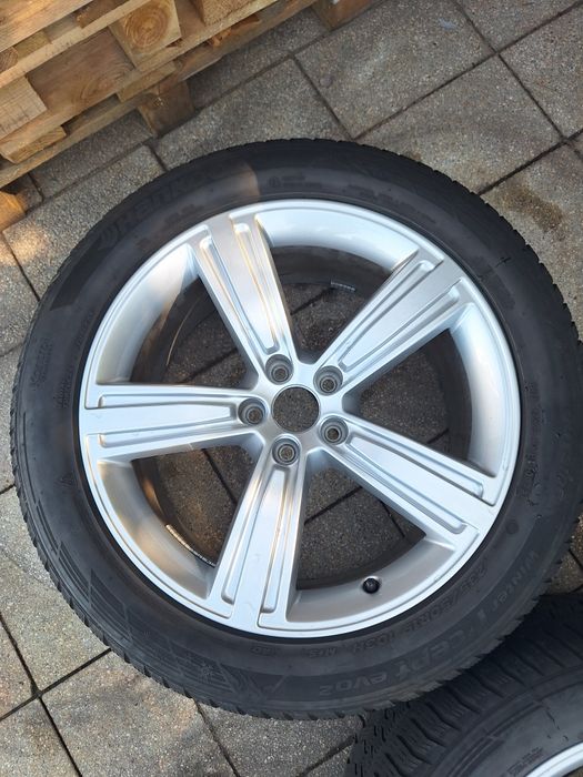 Koła zimowe Audi A8 D5 235 50 r19