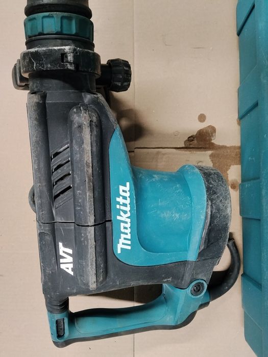 Młot udarowy Makita HM 1213C stan bdb